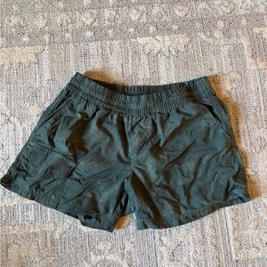 Columbia Women's Green Patterned Shorts